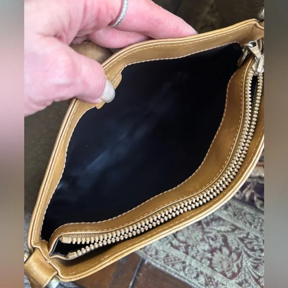 Authentic CELINE Brown macadam coated leather Patterned 3 compartments crossbody - Picture 9 of 16